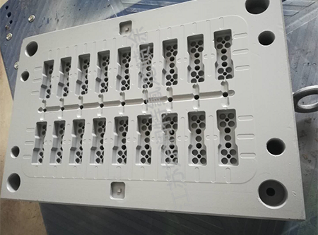 不粘自脱模涂层